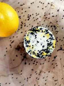 Gamme Olympique - Entremet individuel Citron Sésame noir